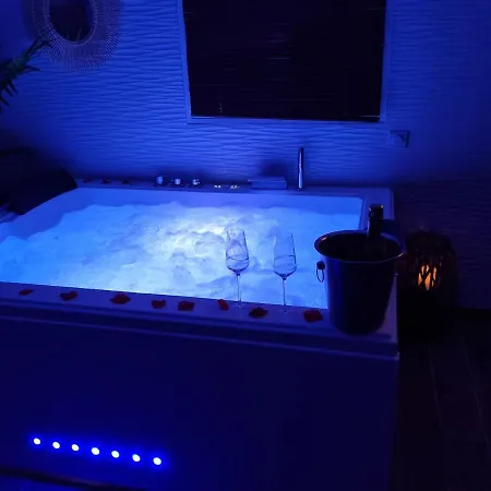 Loft De Luxe Avec Jacuzzi Jardin Prive Pres De Paris Et 20Min Stade De France 4* Saint-Prix (Val d'Oise)