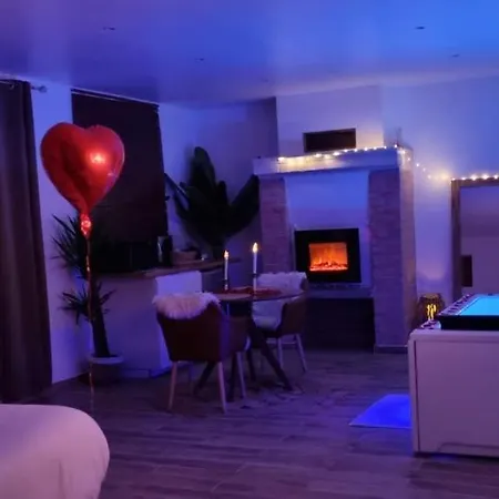 De Charme Avec Jacuzzi Et Jardin Privatif Paris Au Calme * Saint-Prix (Val d'Oise)