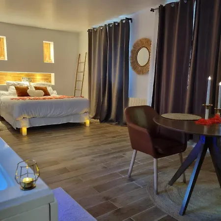 De Charme Avec Jacuzzi Et Jardin Privatif Paris Au Calme Guest house *