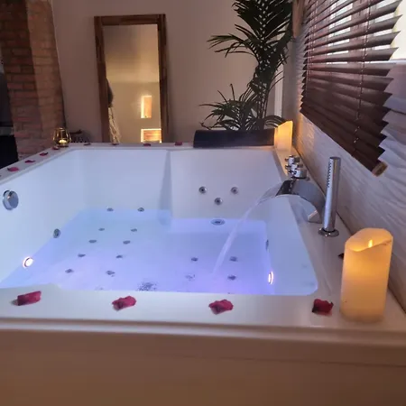 Vendégház Evasion Romantique Loft Avec Jacuzzi Jardin Prive Pres De Paris Saint-Prix