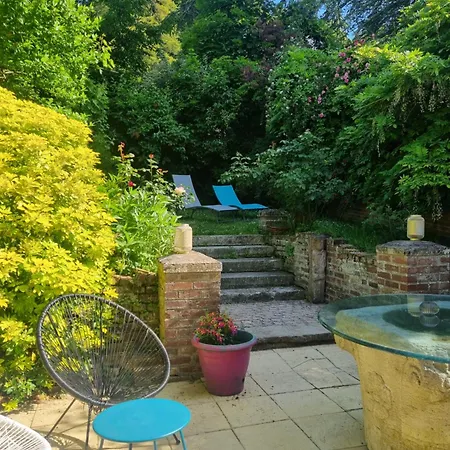 De Charme Avec Jacuzzi Et Jardin Privatif Paris Au Calme