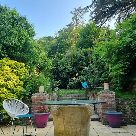 Loft De Luxe Avec Jacuzzi Jardin Privé Près De Paris Et 20min Stade De France 4* Saint-Prix (Val d'Oise)