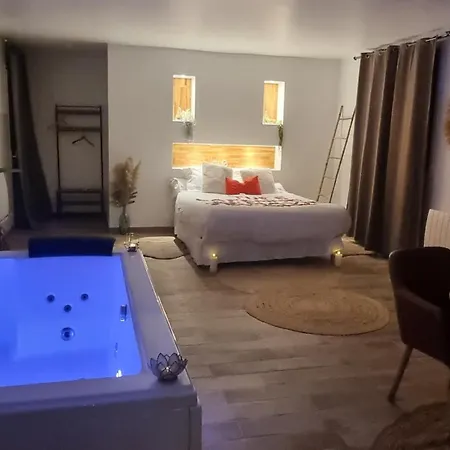 Evasion Romantique De Luxe Jacuzzi Jardin Privé Proche Paris 4*